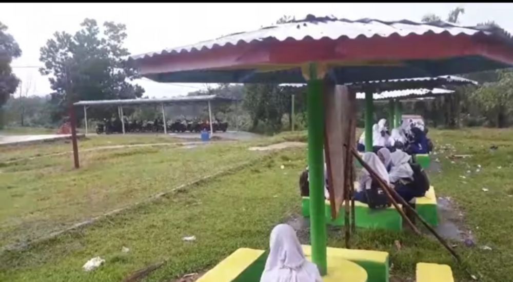 salah satu SMP di Batanghari yang siswanya masuk 04 Januari 2020