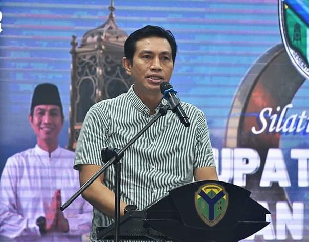 Bupati Batanghari, Muhammad Fadhil Arief, SE....