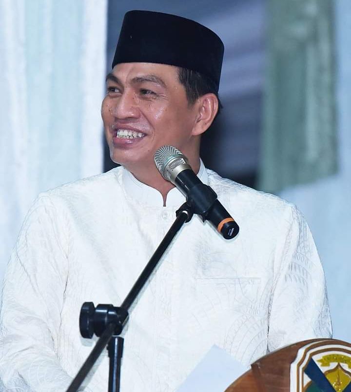 Bupati Batanghari, Muhammad Fadhil Arief, SE...