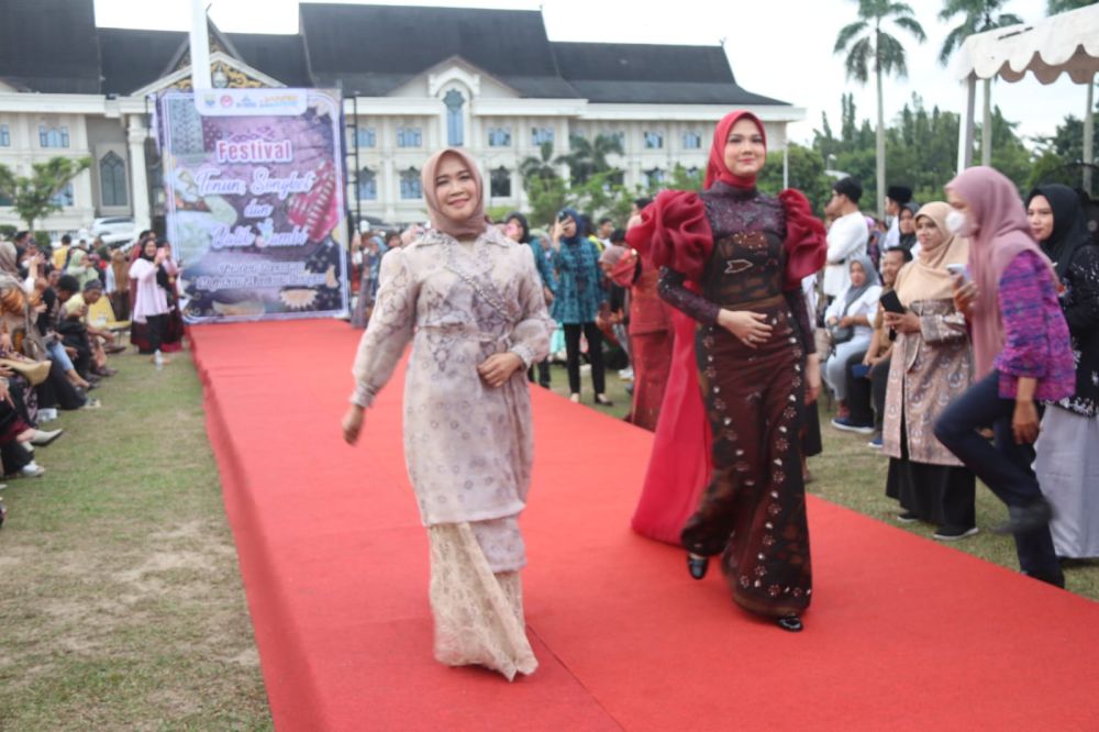 Istimewa 