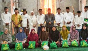 Bupati Anwar Sadat Hadiri Khataman Al-Qur'an, BAZNAS Tanjab Barat Salurkan Santunan dan Sembako 