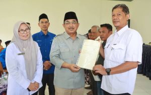  Bupati Anwar Sadat Serahkan 71 Sertifikat Tanah di Teluk Nilau, Warga Kini Punya Kepastian Hukum