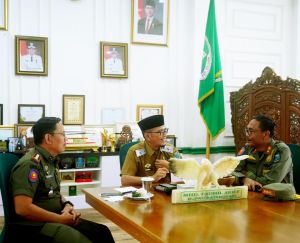  Pemkab Batang Hari Terus Berkomitmen Memperkuat Peran Satlinmas Sebagai Garda Terdepan 