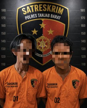 Polisi Amankan Dua Pria Diduga Bakar Lahan di Tanjab Barat
